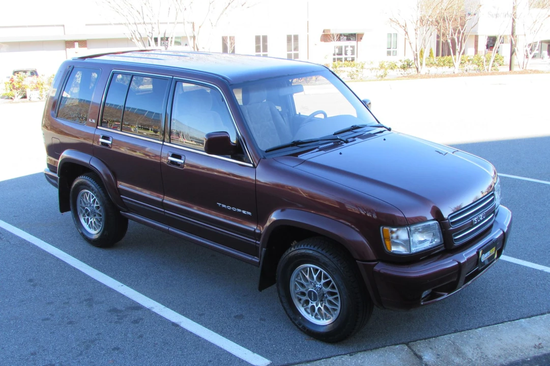 2001 Isuzu Trooper - Image 19 of 31