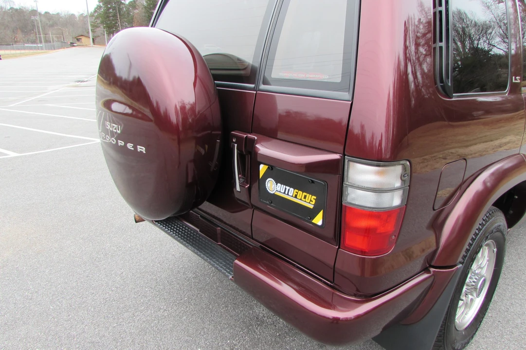 2001 Isuzu Trooper - Image 26 of 31