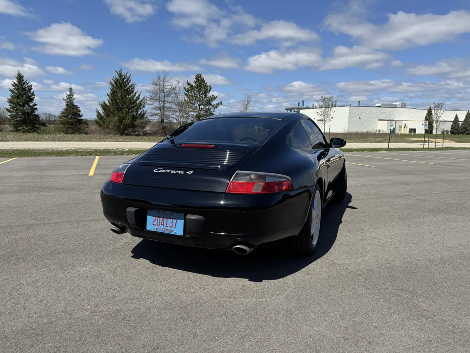 2001 Porsche 996 Carrera - Image 6 of 31