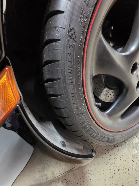 2001 Porsche 996 Carrera - Image 29 of 31
