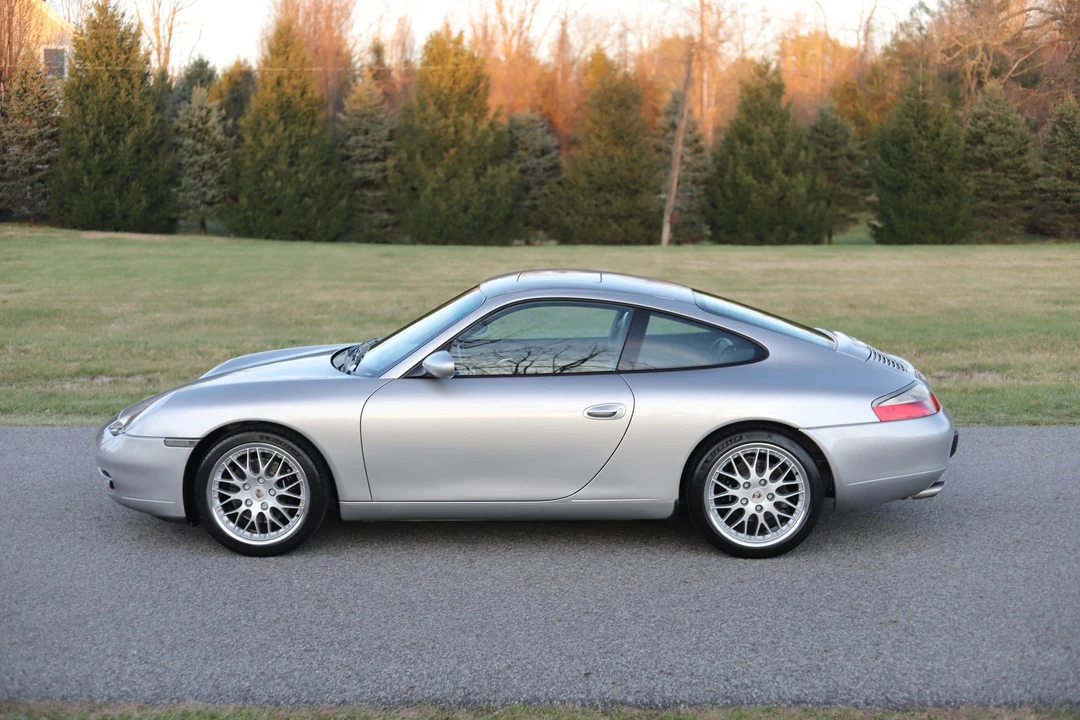 2001 Porsche 996 Carrera - Image 26 of 31