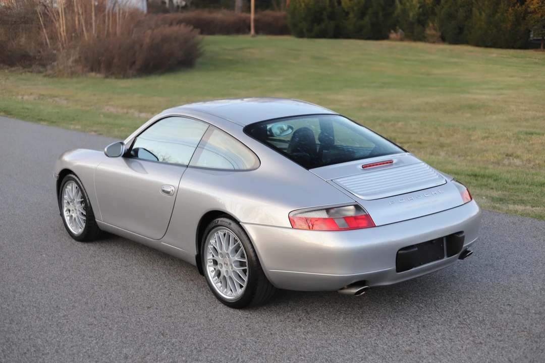 2001 Porsche 996 Carrera - Image 15 of 31