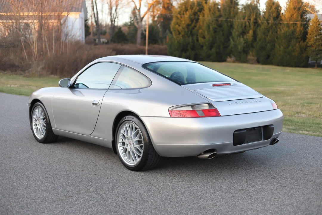 2001 Porsche 996 Carrera - Image 14 of 31