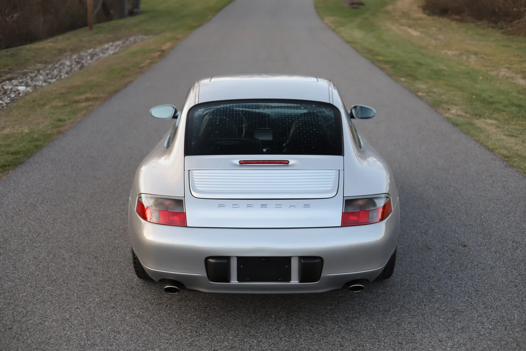 2001 Porsche 996 Carrera - Image 11 of 31