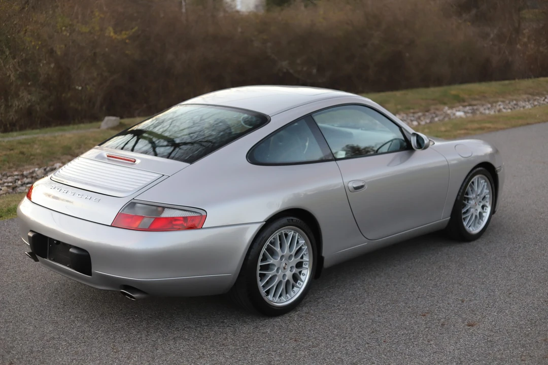 2001 Porsche 996 Carrera - Image 5 of 31
