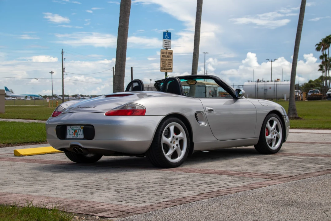 2001 Porsche 986 Boxster S - Image 15 of 31