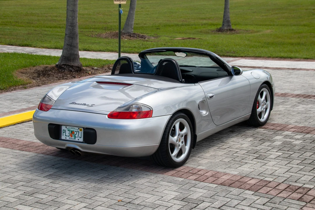 2001 Porsche 986 Boxster S - Image 14 of 31