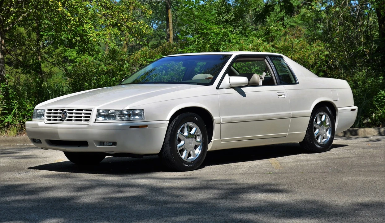 2002 Cadillac Eldorado 12th Gen - Image 13 of 31