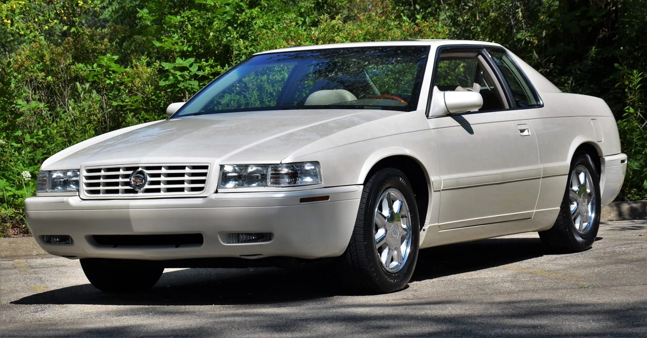 2002 Cadillac Eldorado 12th Gen - Image 11 of 31