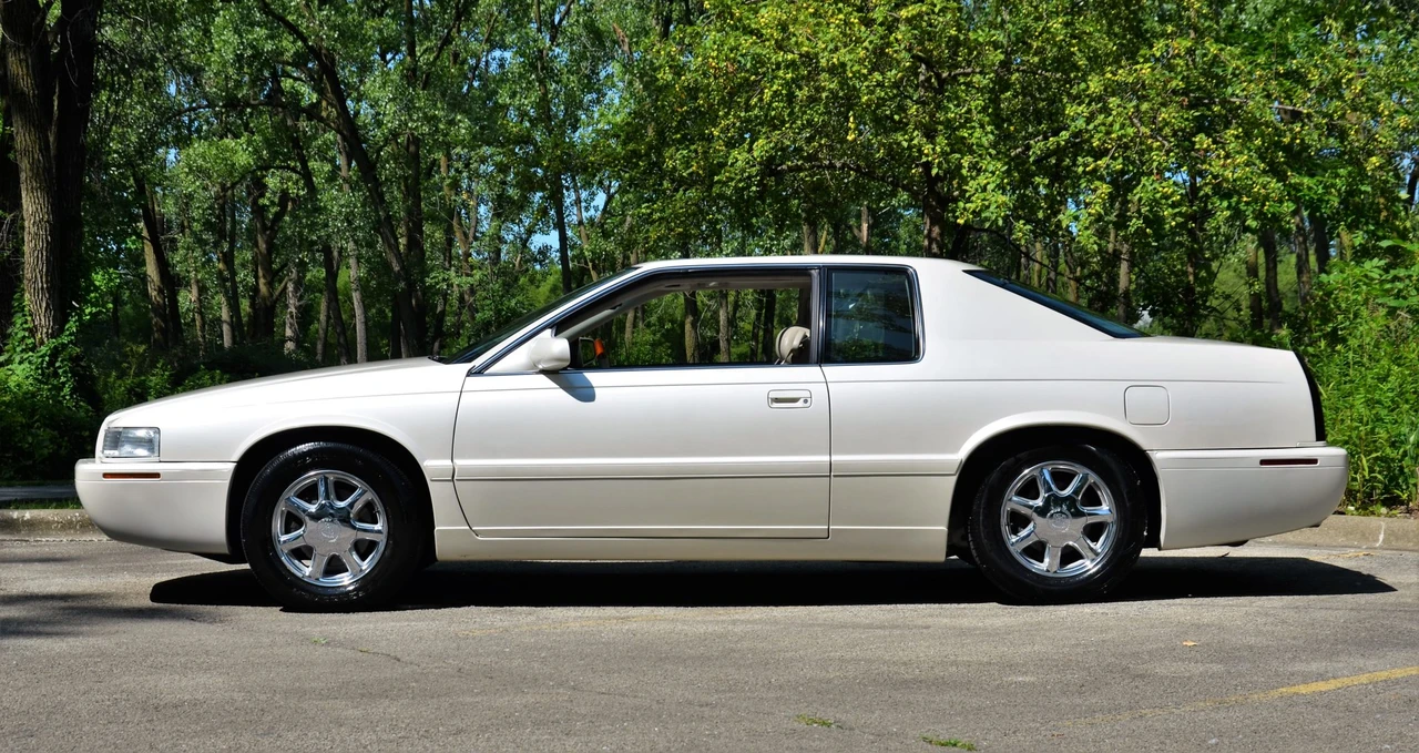 2002 Cadillac Eldorado 12th Gen - Image 17 of 31