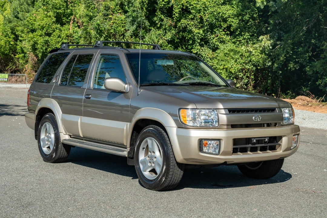 2002 Infiniti QX4 - Image 11 of 31