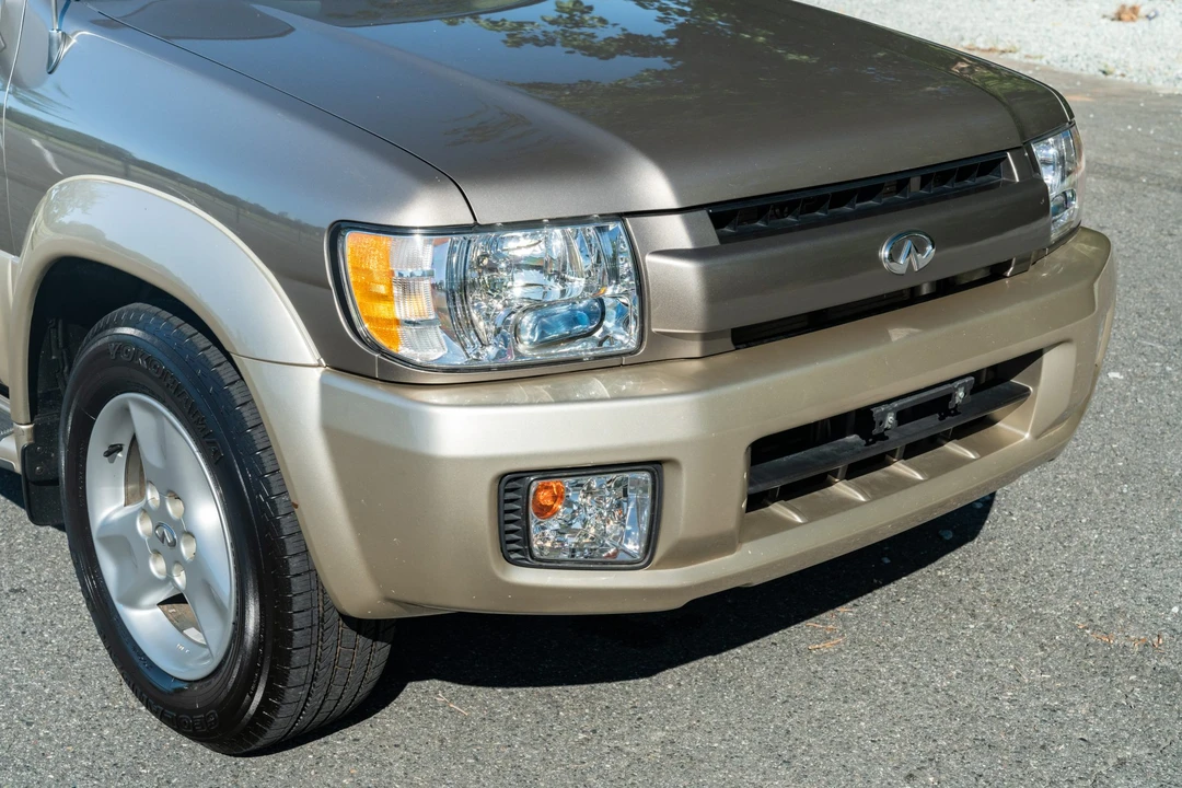 2002 Infiniti QX4 - Image 24 of 31