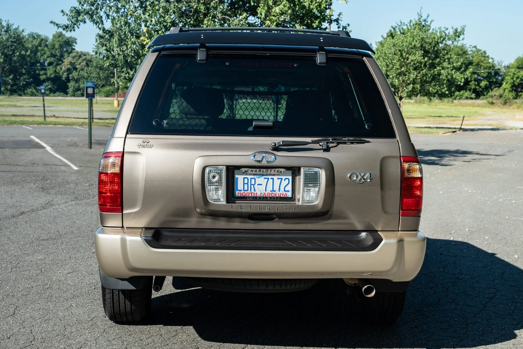 2002 Infiniti QX4 - Image 7 of 31
