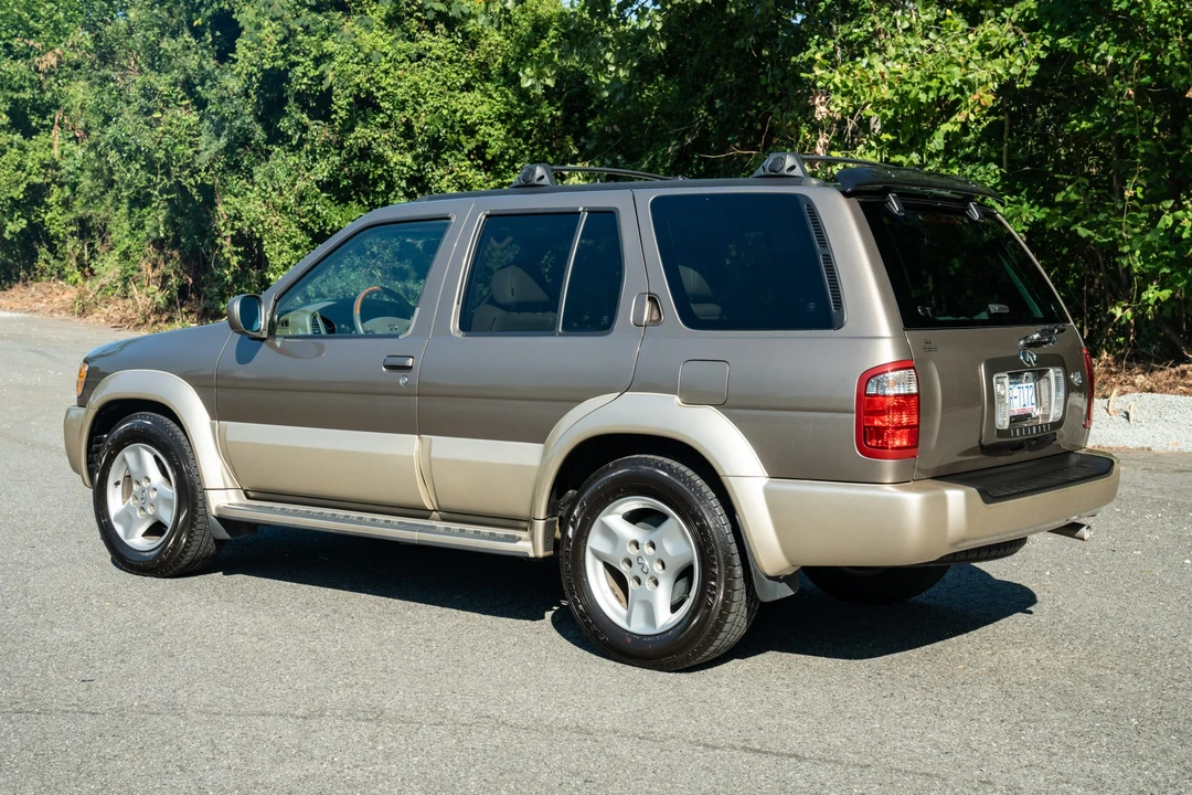 2002 Infiniti QX4 - Image 5 of 31