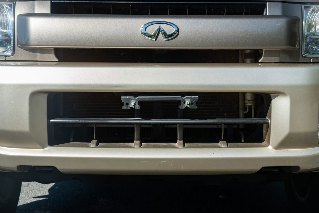 2002 Infiniti QX4 - Image 16 of 31