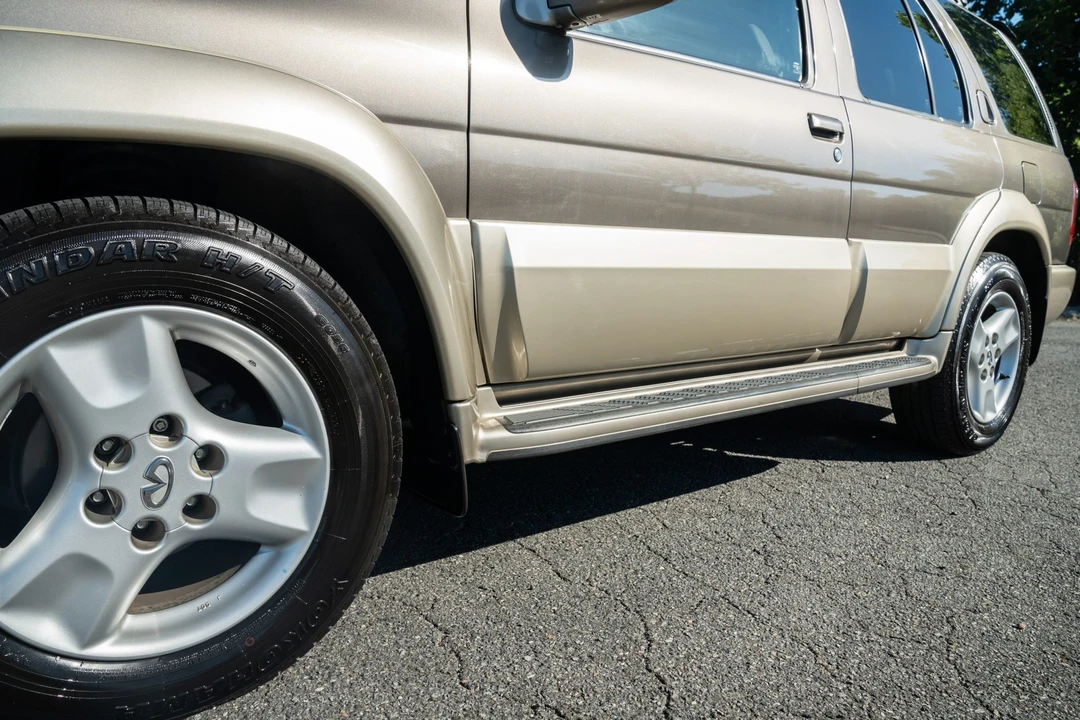 2002 Infiniti QX4 - Image 18 of 31