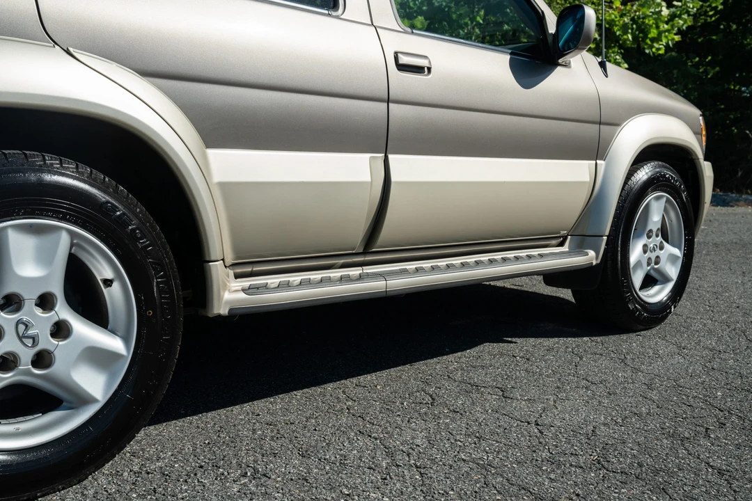 2002 Infiniti QX4 - Image 22 of 31