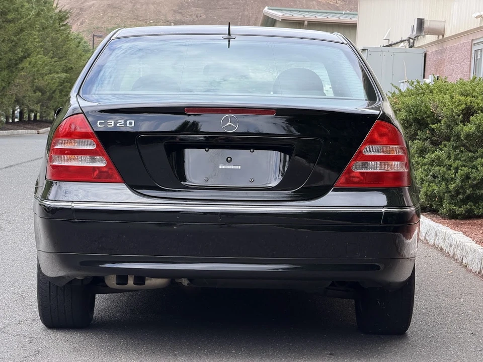 2002 Mercedes-Benz W203 C-Class - Image 18 of 31