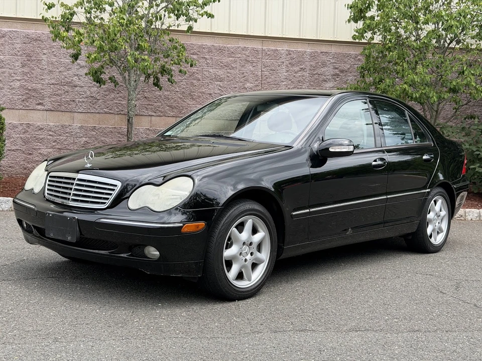 2002 Mercedes-Benz W203 C-Class - Image 6 of 31