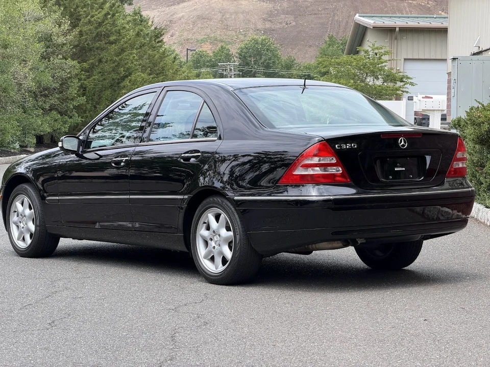 2002 Mercedes-Benz W203 C-Class - Image 19 of 31