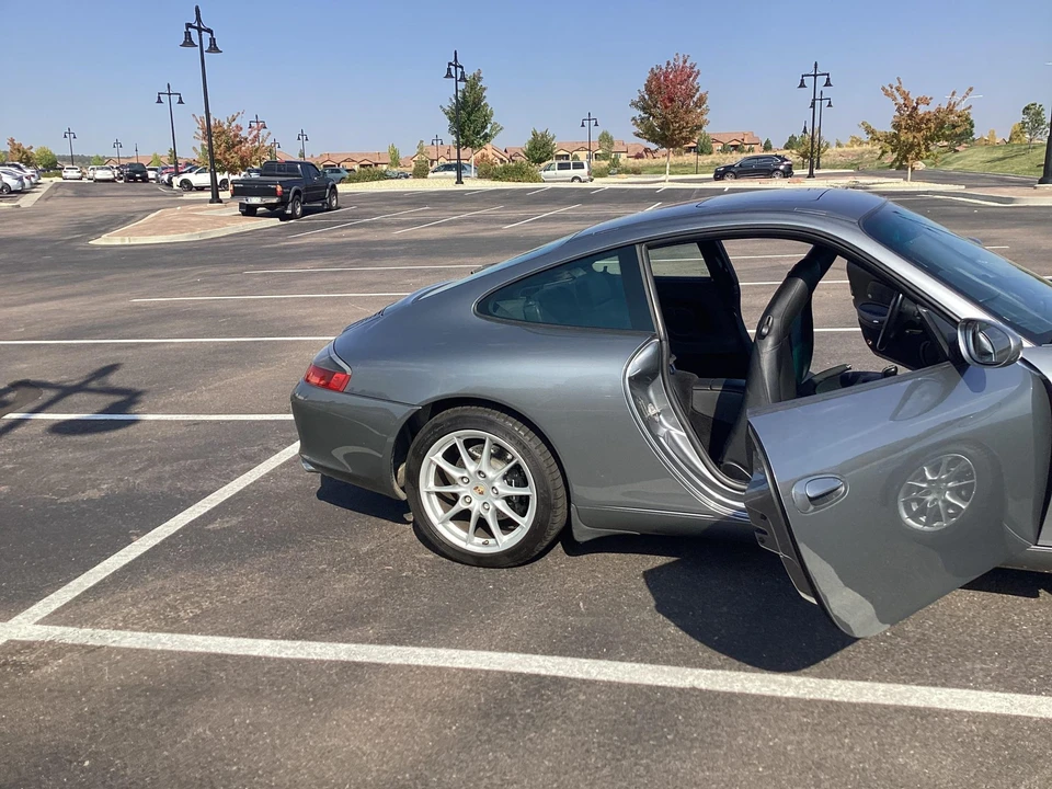 2002 Porsche 996 Carrera - Image 30 of 31