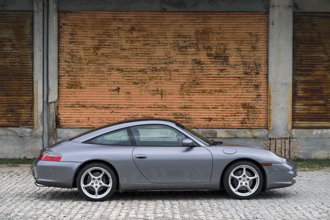 2002 Porsche 996 Carrera - Image 16 of 31