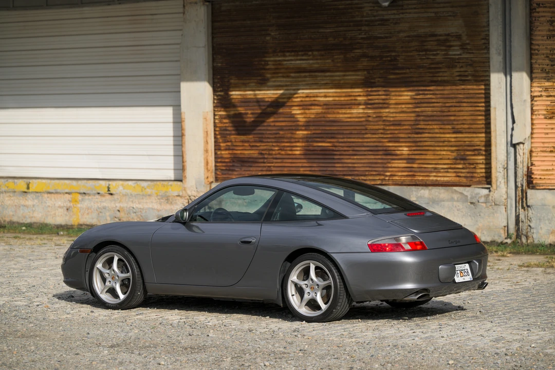 2002 Porsche 996 Carrera - Image 29 of 31