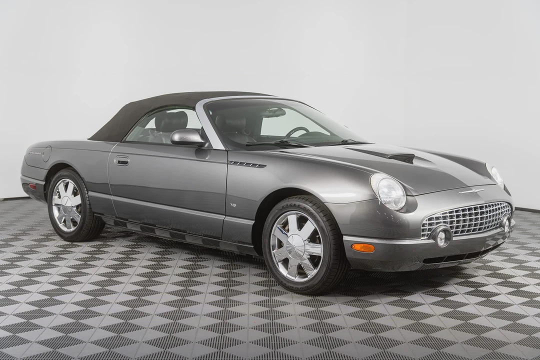2003 Ford Thunderbird 11th Gen - Image 25 of 31