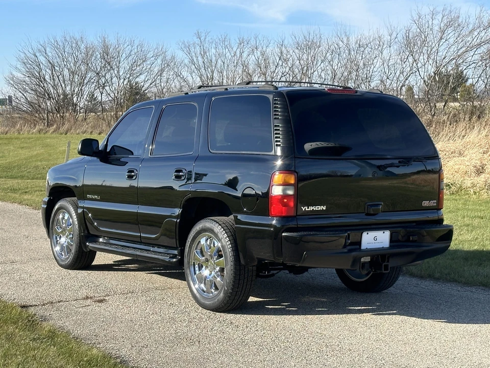 2003 GMC Yukon 2nd Gen - Image 13 of 31