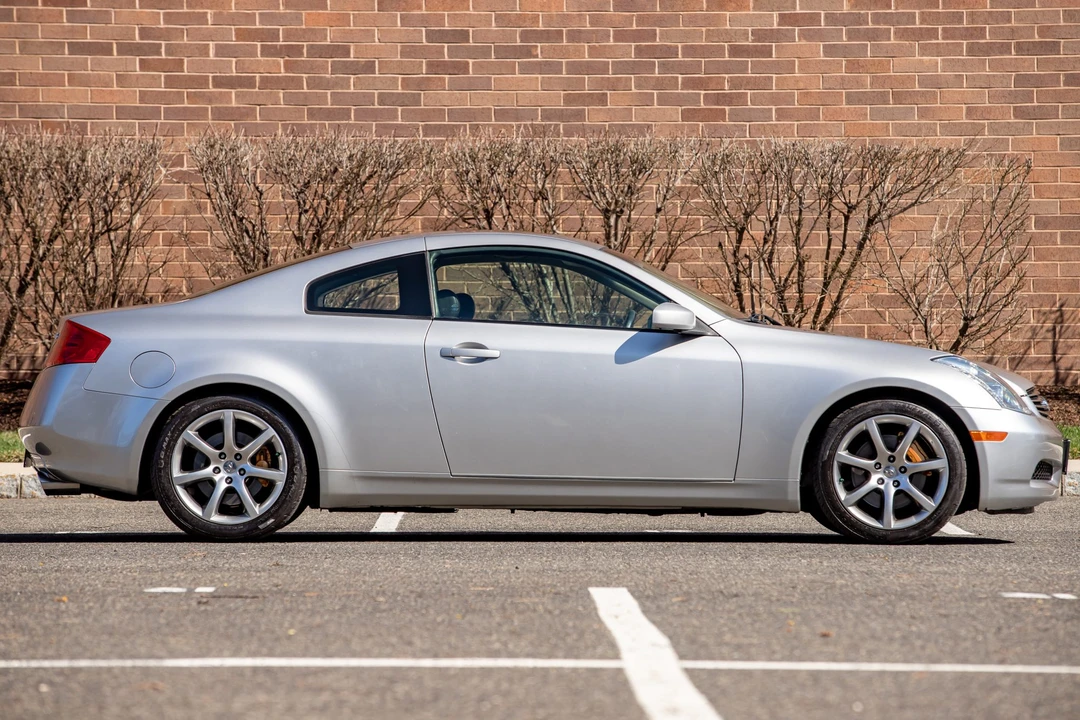 2003 Infiniti G35 3rd Gen - Image 16 of 31