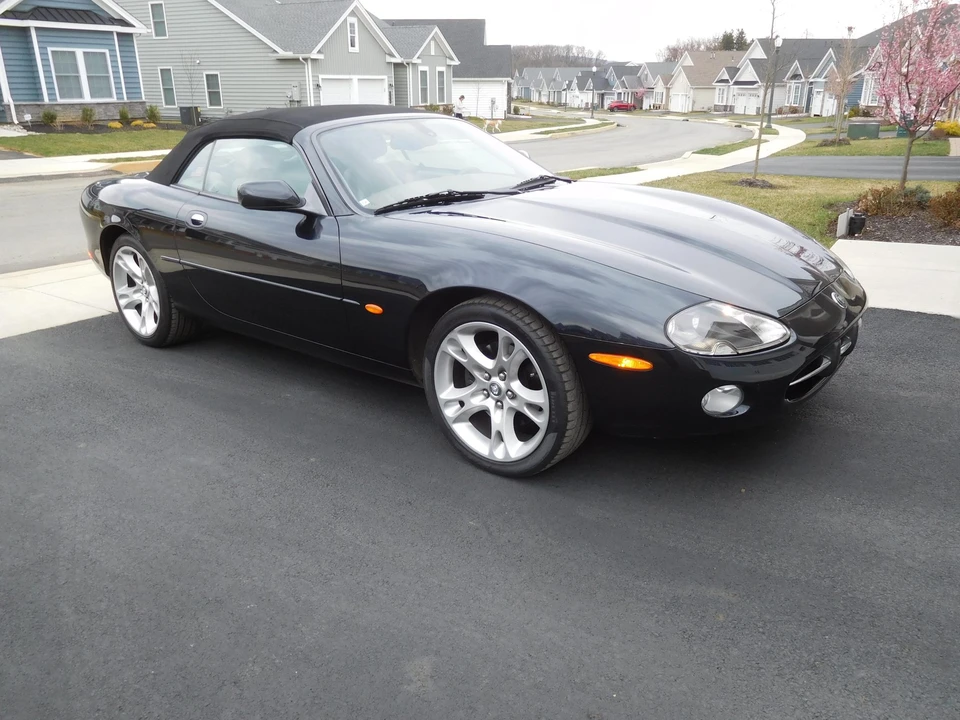 2003 Jaguar X100 XK8 - Image 16 of 31