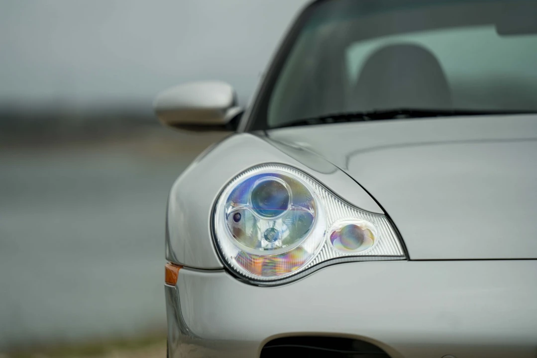 2003 Porsche 996 Carrera 4S - Image 25 of 31