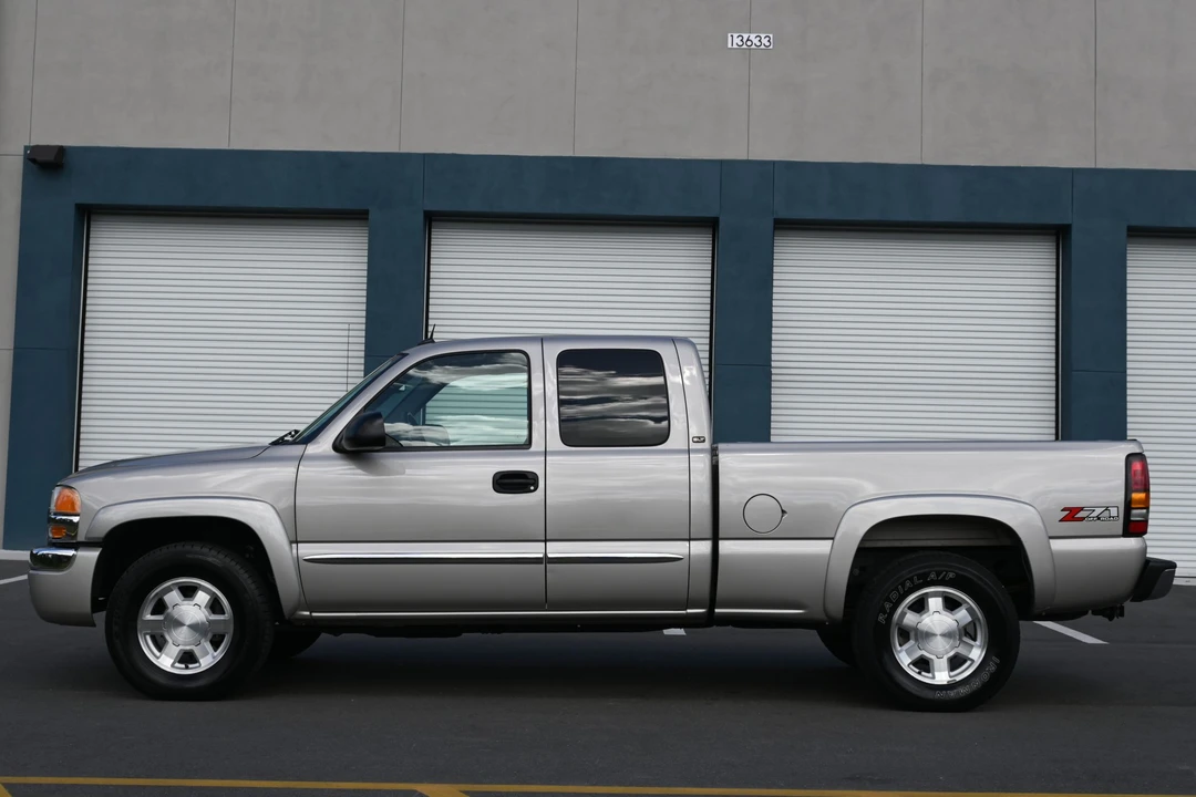 2004 GMC Sierra 2nd Gen - Image 12 of 31