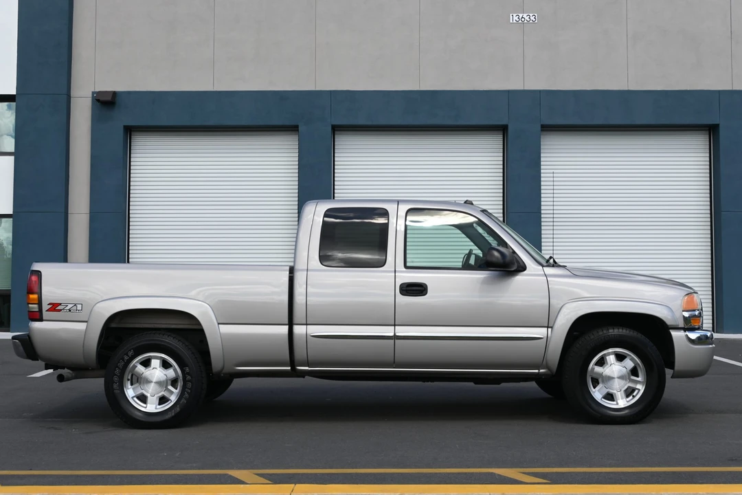 2004 GMC Sierra 2nd Gen - Image 20 of 31