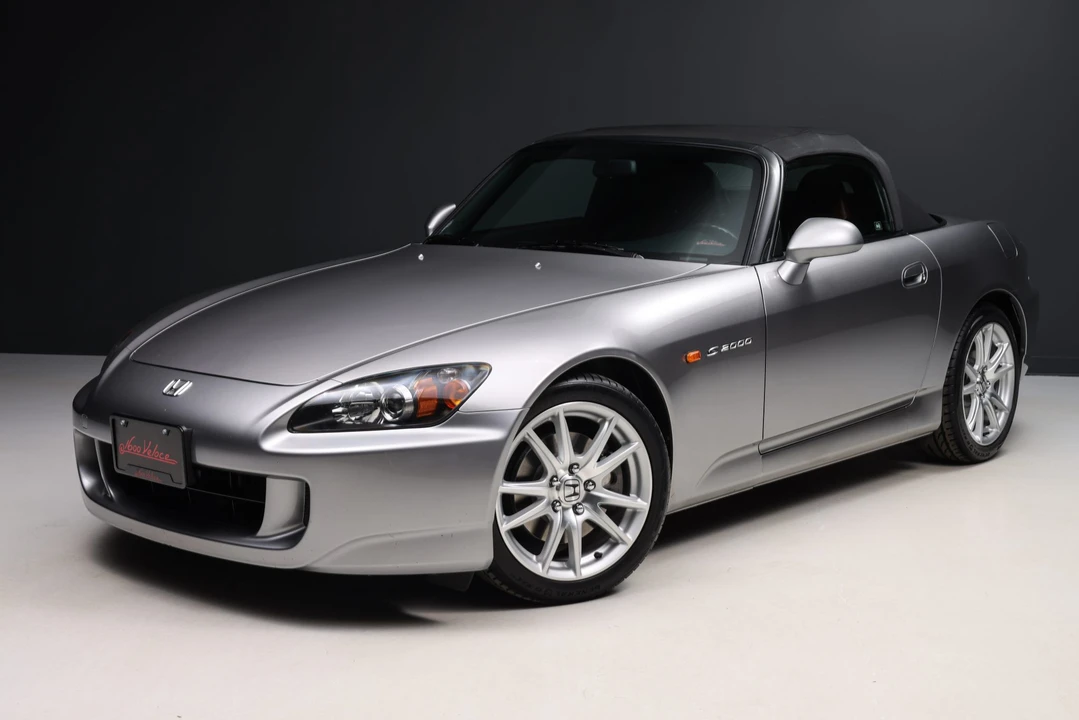 2004 Honda AP2 S2000 - Image 2 of 31