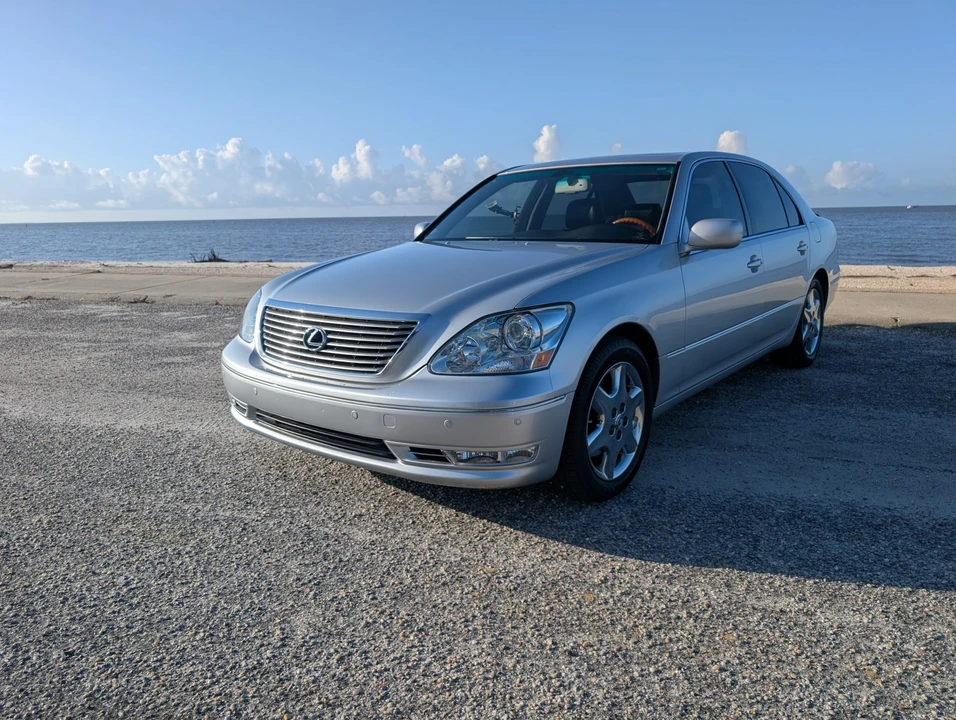 2004 Lexus LS 3rd Gen - Image 3 of 31