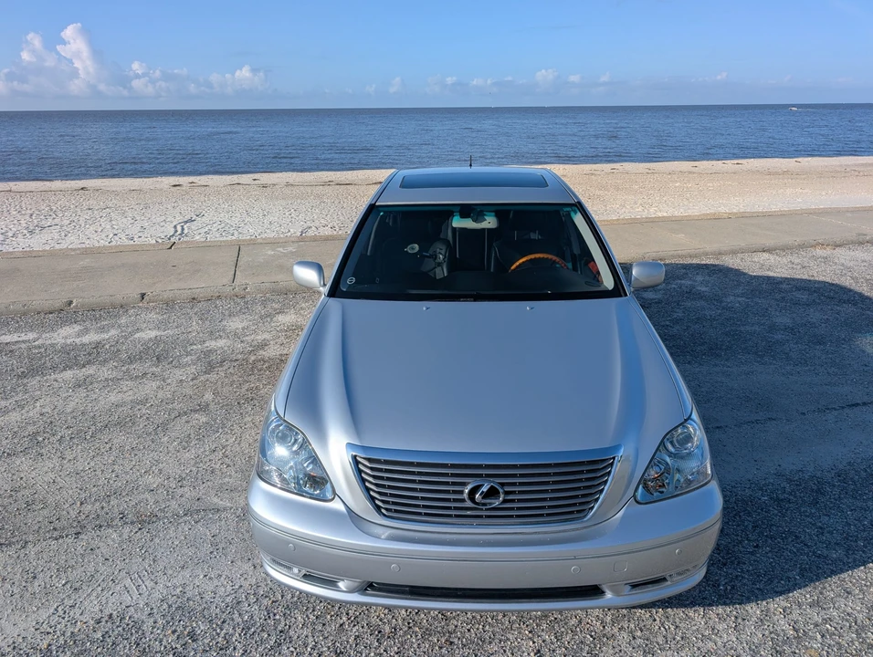 2004 Lexus LS 3rd Gen - Image 5 of 31
