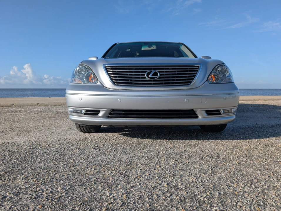 2004 Lexus LS 3rd Gen - Image 6 of 31