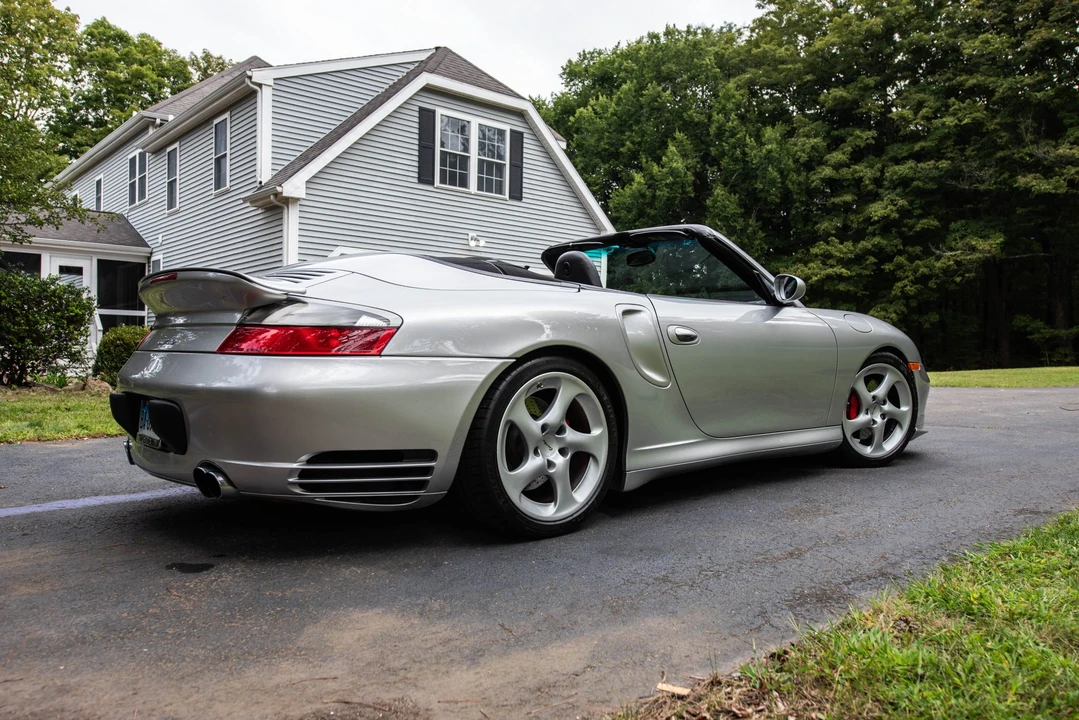 2004 Porsche 996 Turbo - Image 9 of 31