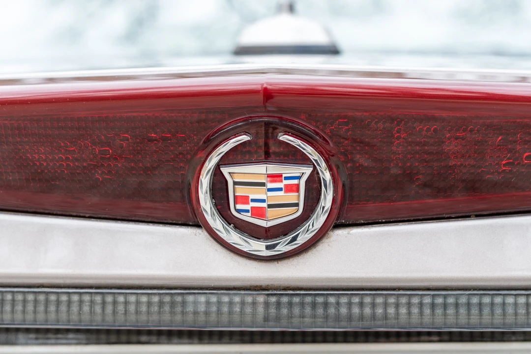 2005 Cadillac XLR - Image 30 of 31