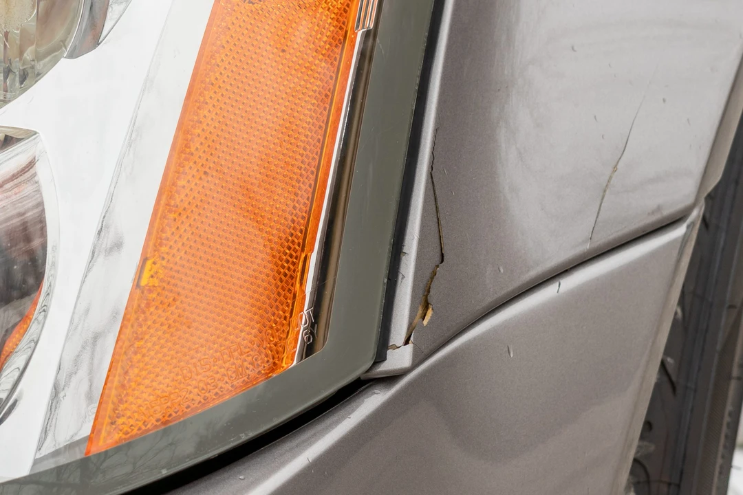 2005 Cadillac XLR - Image 21 of 31