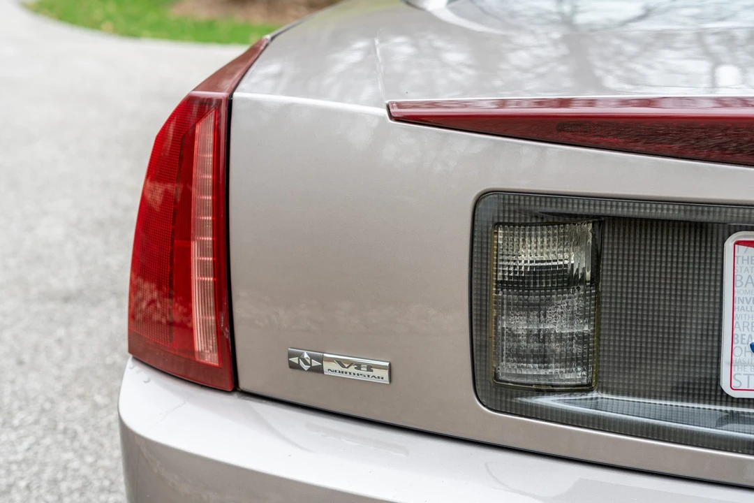 2005 Cadillac XLR - Image 29 of 31