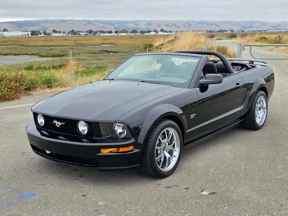 2005 Ford S197 Mustang GT - Image 6 of 31