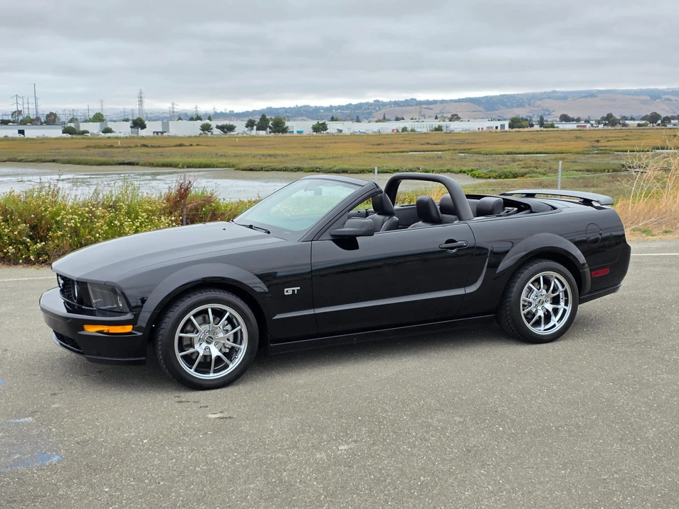 2005 Ford S197 Mustang GT - Image 9 of 31