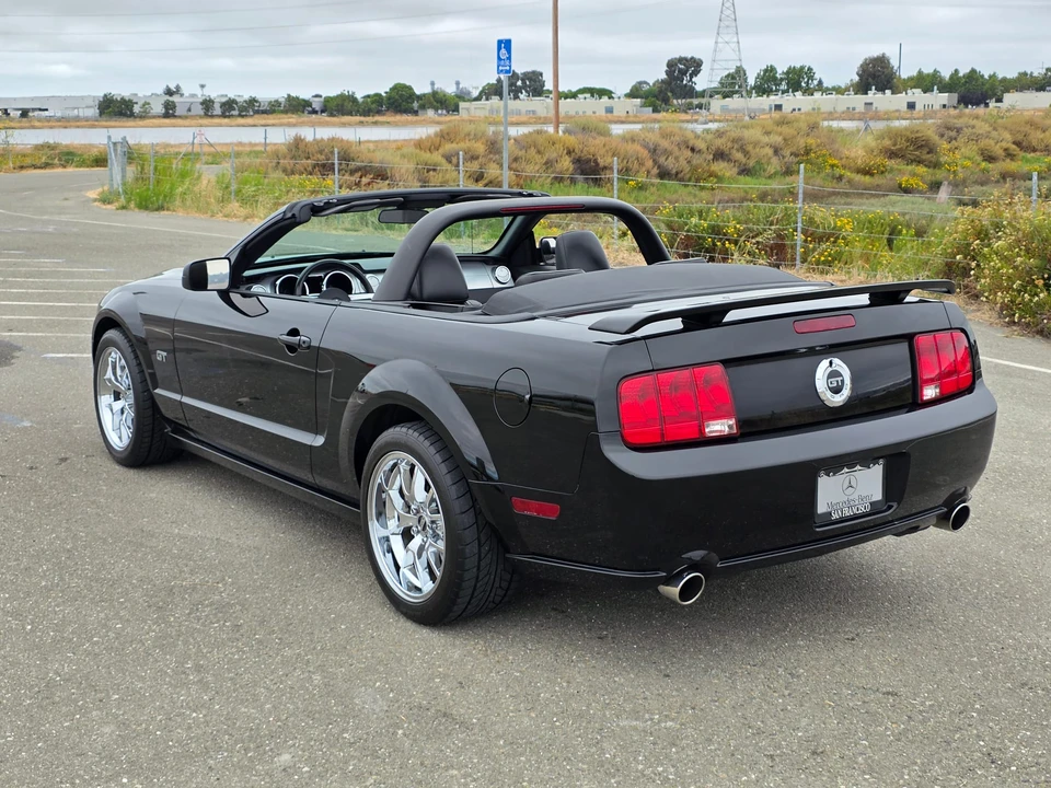 2005 Ford S197 Mustang GT - Image 18 of 31
