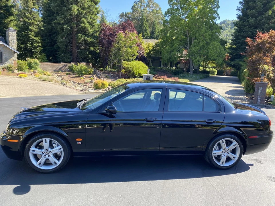 2005 Jaguar S-Type 2nd Gen - Image 24 of 31