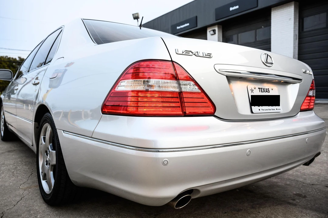 2005 Lexus LS 3rd Gen - Image 30 of 31