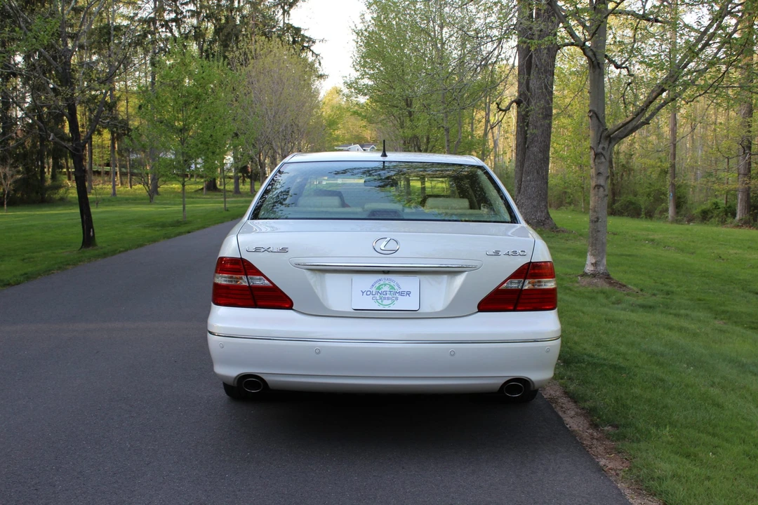 2006 Lexus LS 3rd Gen - Image 20 of 31