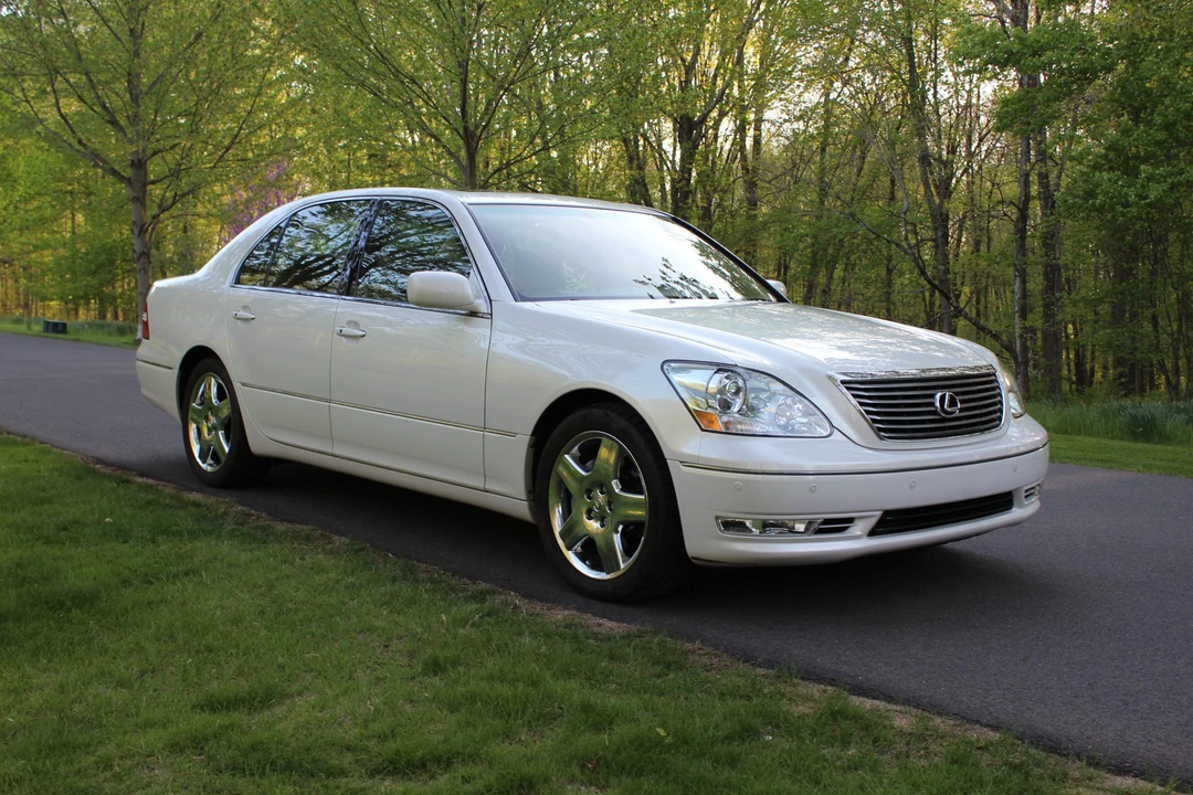 2006 Lexus LS 3rd Gen - Image 12 of 31