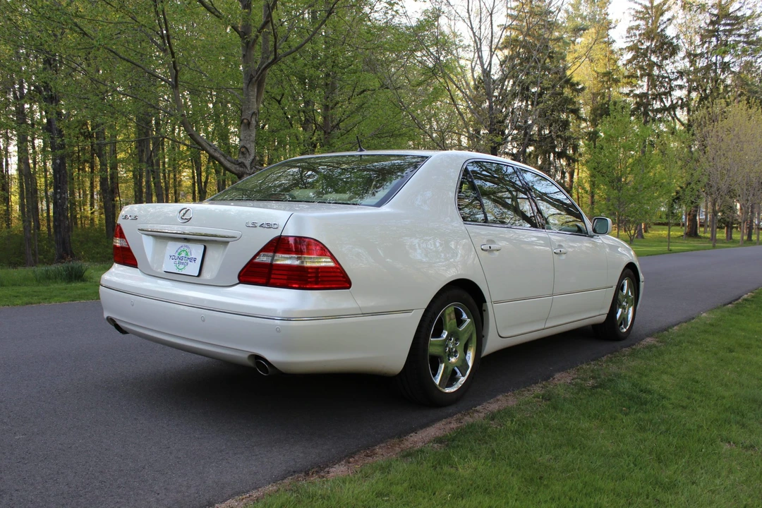 2006 Lexus LS 3rd Gen - Image 18 of 31